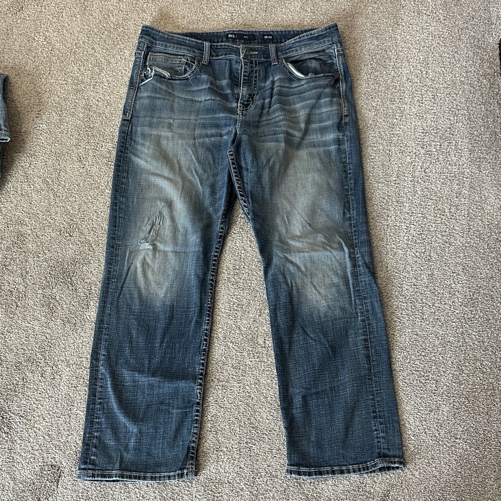 BKE Men's Relaxed Fit Blue Jeans